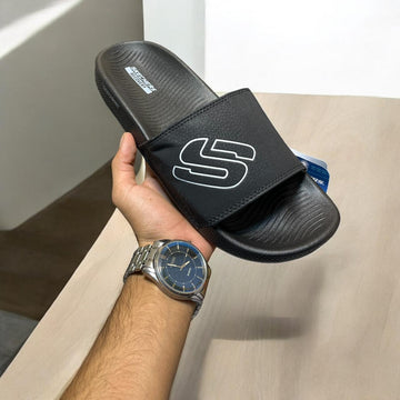 SKECHERS BLACK COMFORT SOFT SLIPPER