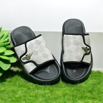 BOUNCE SUMMER SLIPPERS WHITE AND BLACK