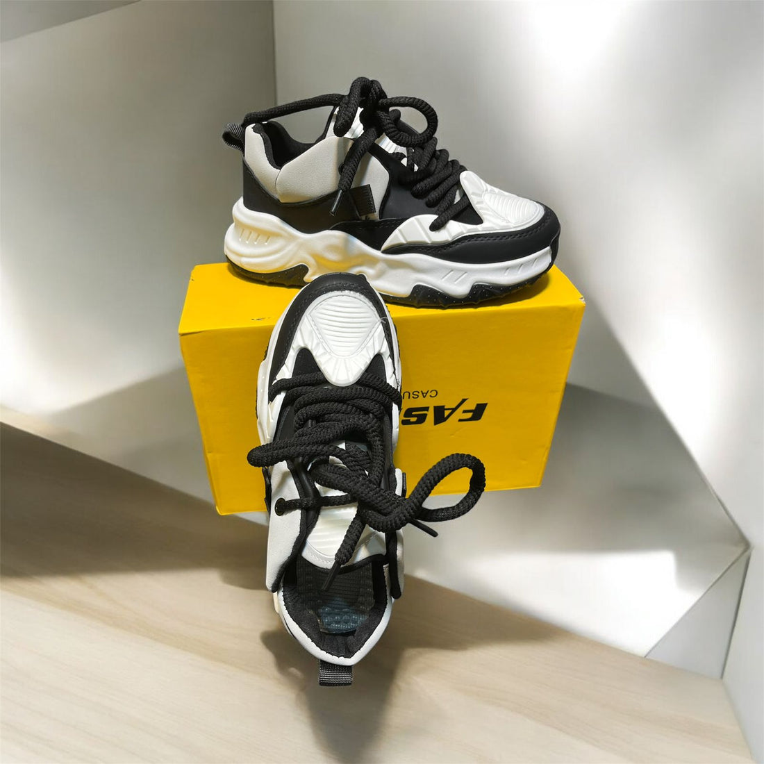 FLEETS JOGAR COLOR BLACK WHITE