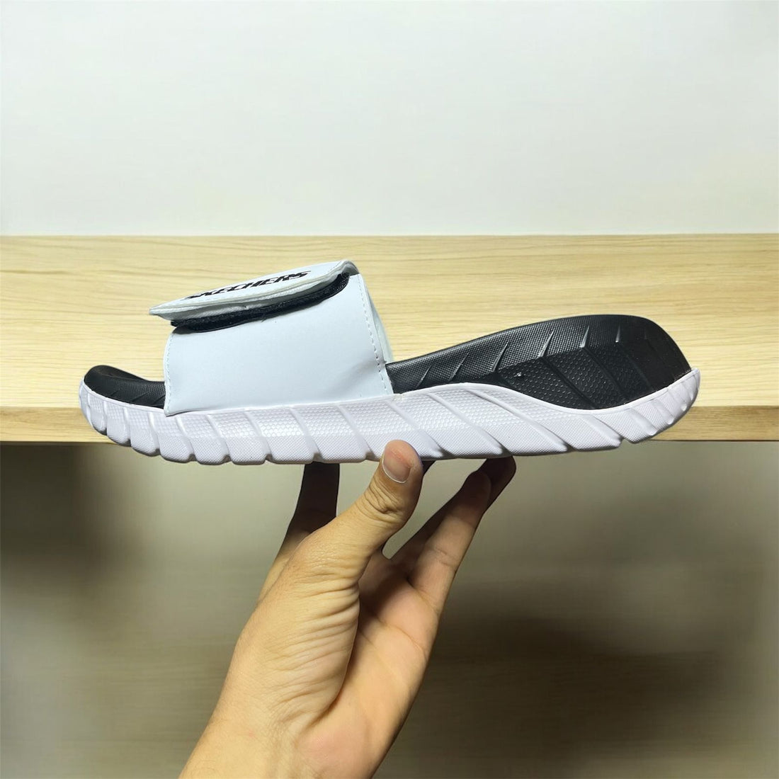 IMPORTED SKETCHER GO WALK SLIDES (USA1 WHITE)