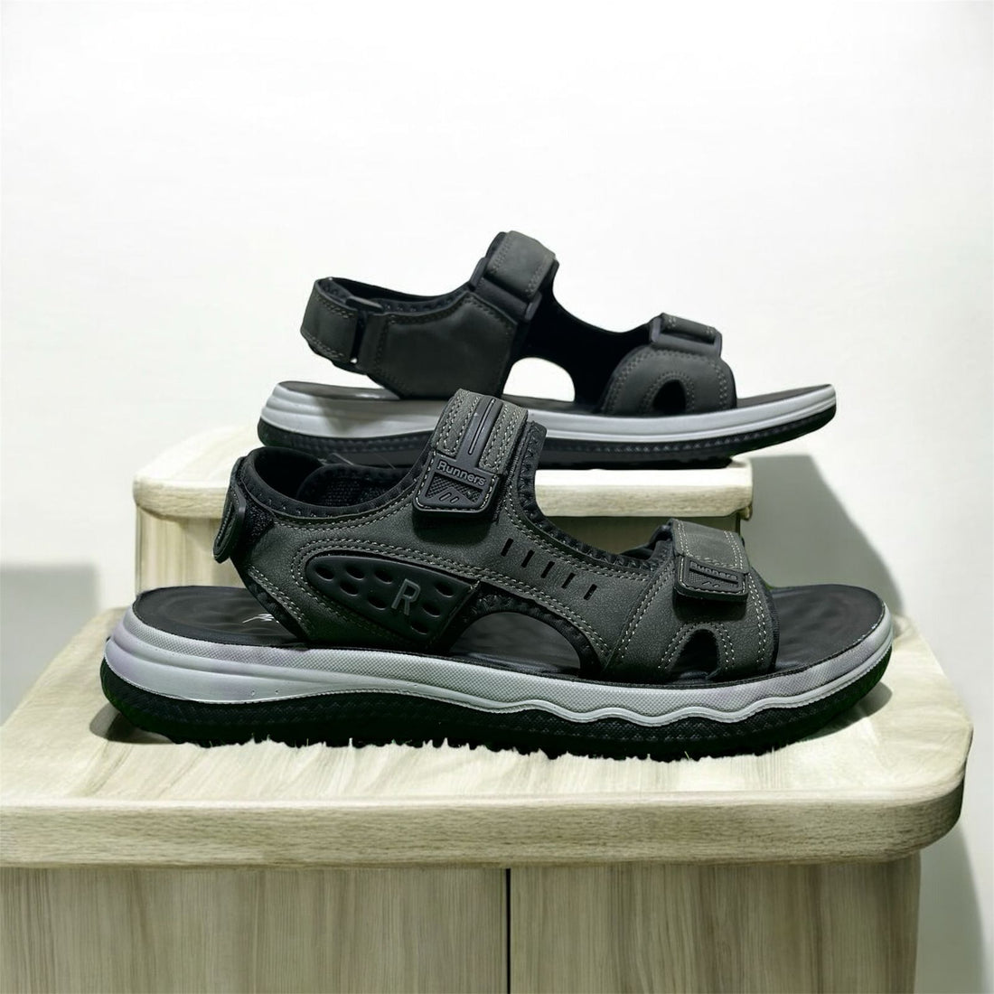 RUNNER SANDLES GREY (2SP)