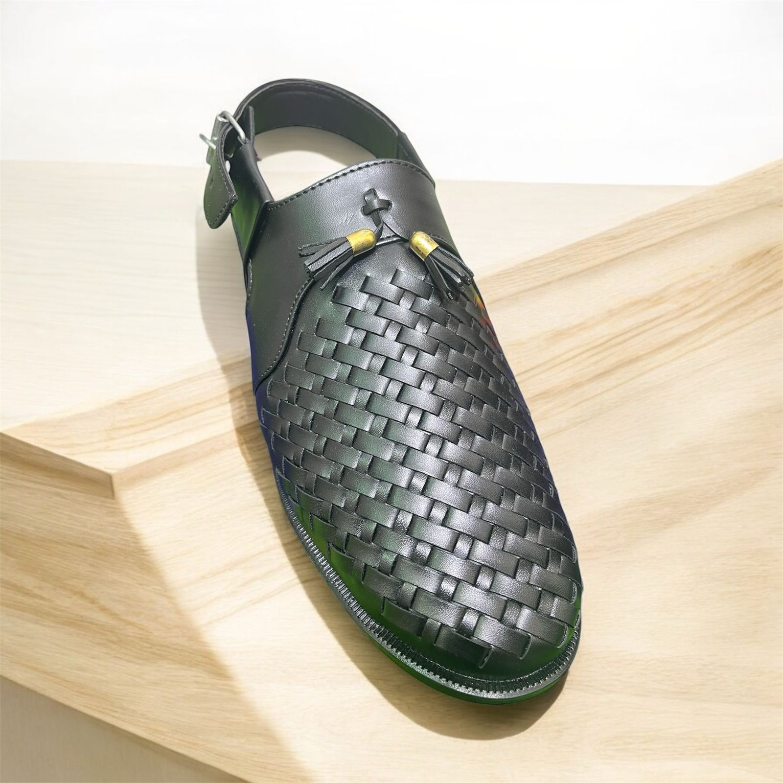 CROCODILE FLOWER PESHAWARI CHAPPAL